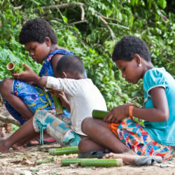 Malesia, escursione all'interno del Taman Negara National Park, tribù Orang Asli.